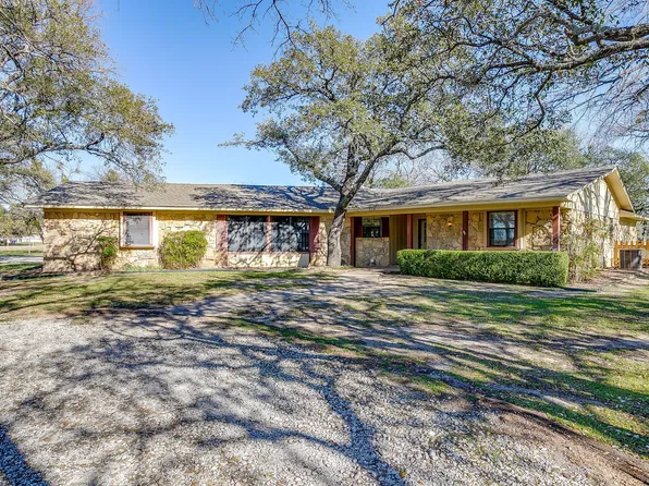 118 Woodcrest St, Weatherford, TX 76087