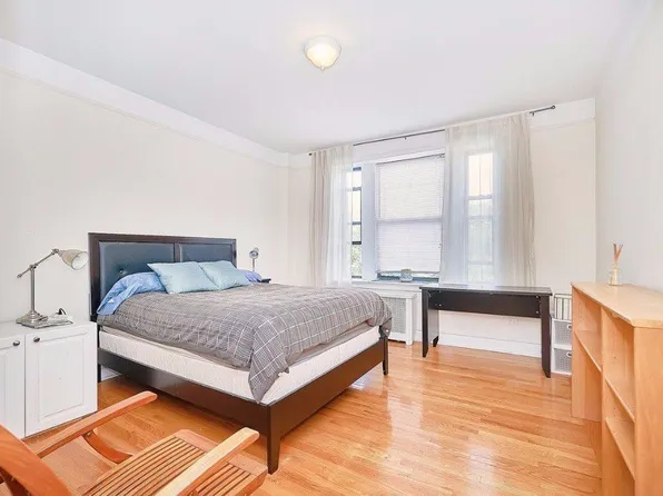 700 Riverside Drive image 13 of 15