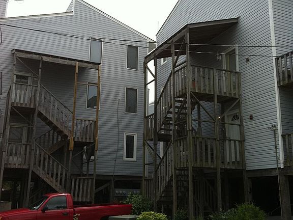 5th image of 1326 W Ocean View Ave APT D