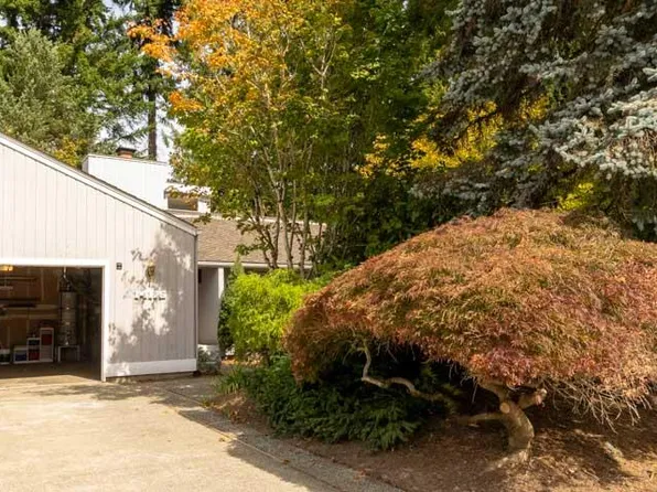 14116 NE 4th St, Bellevue, WA 98007
