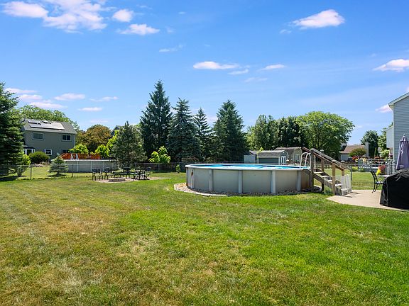 4th image of 1465 Knotty Pine Dr