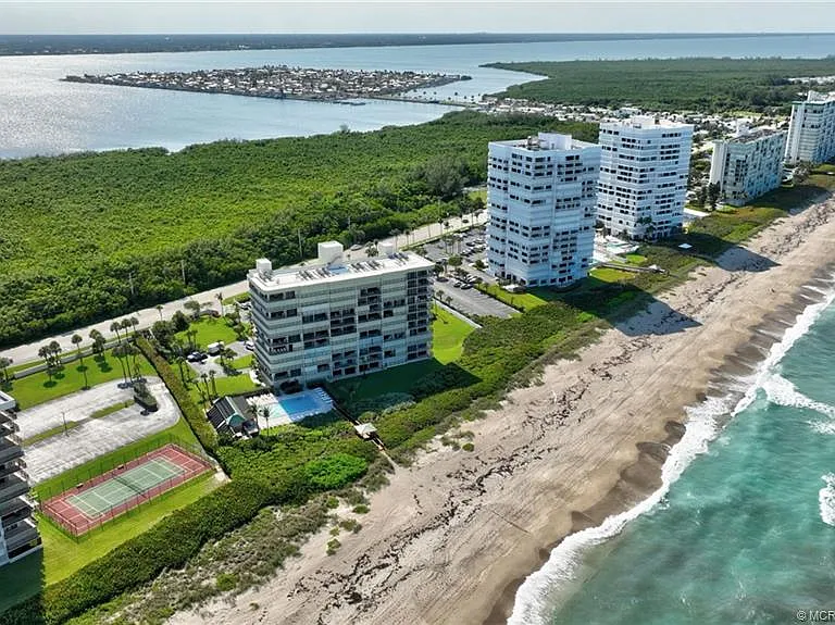 10000 S Ocean Dr #206 — Photo 2