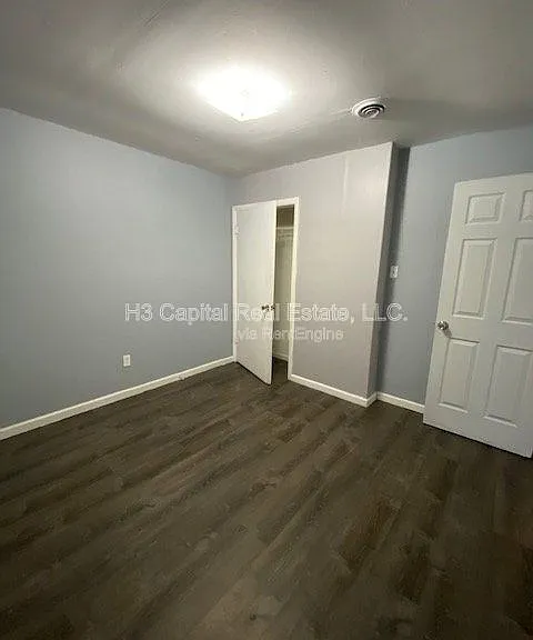 208 W Thomas St — Photo 6