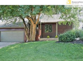 1937 E Frontier Ln, Olathe, KS 66062