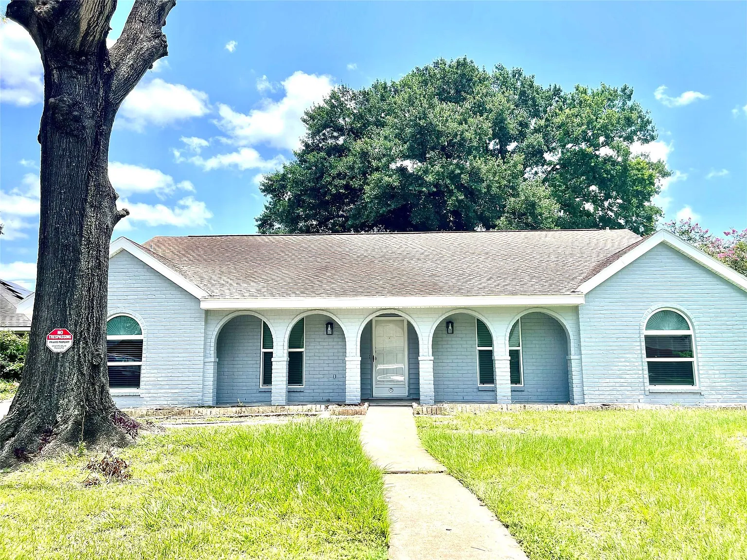 4 bed, 2.5 bath, 2316 sqft, $2,100 — Photo 4