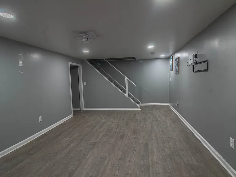 19 Herbert Dr — Photo 18