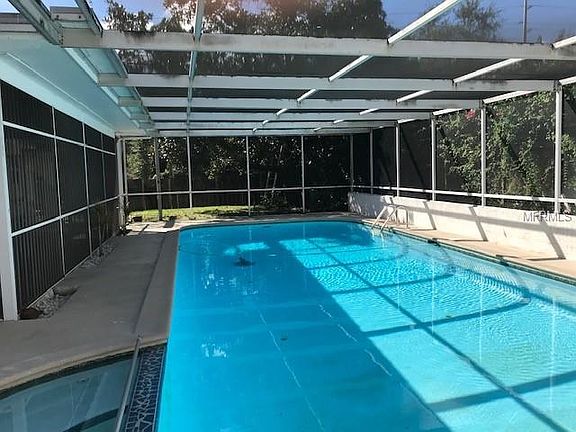 2nd image of 5102 Rolling Hill Ct