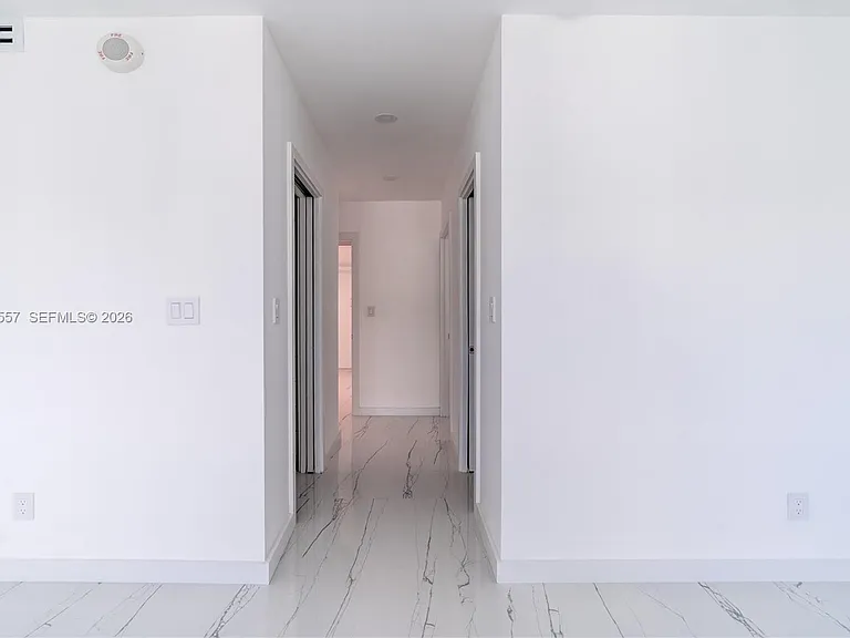 19380 Collins Ave #1105 — Photo 19