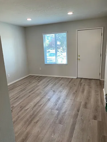 9905 El Camino Real #13 Photo 1