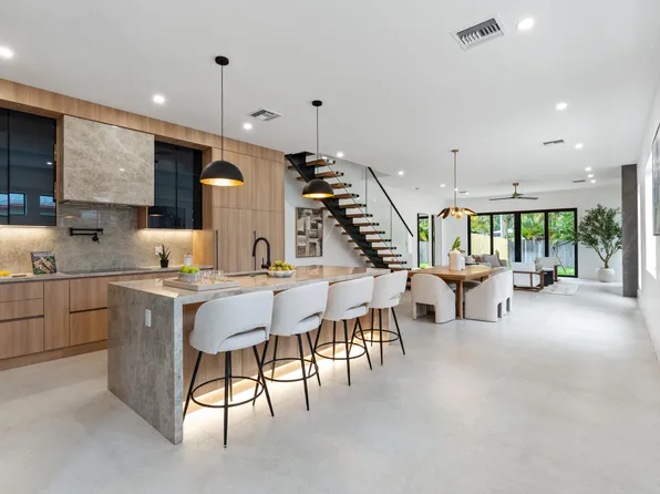 1131 NE 12th Avenue, Fort Lauderdale, FL 33304