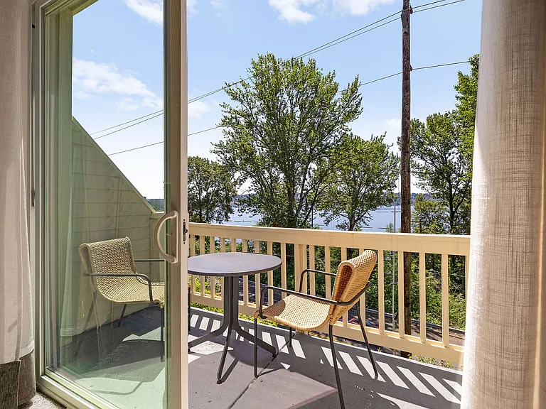 Bella Vista — Photo 21