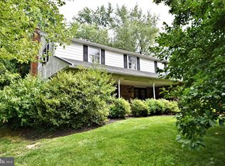 107 Greenbriar Rd, Lansdale, PA 19446