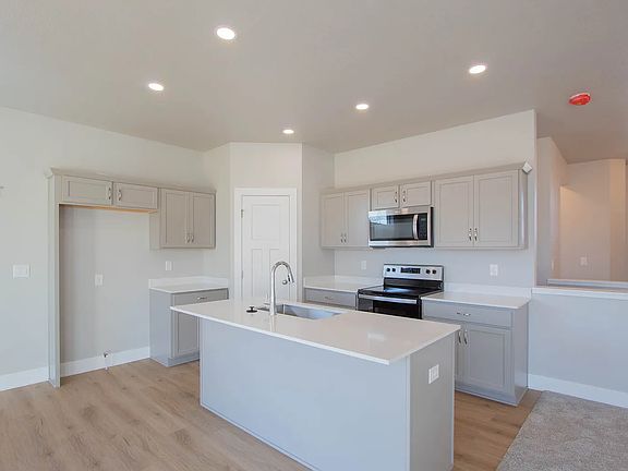 4th image of 5119 155th St