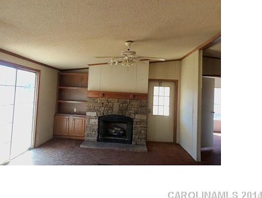 3rd image of 804 Joseph Antoon Cir