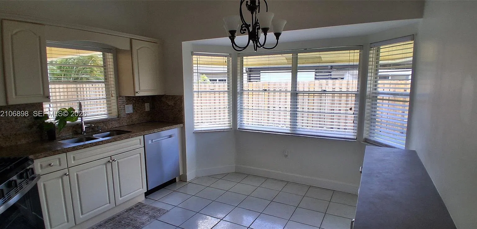 Sawgrass Estates — Photo 4