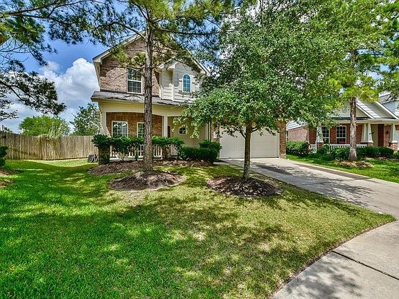 3rd image of 4402 Greenwood Trace Ln