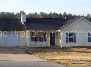 13 Chelsea Ln, Grantville, GA 30220