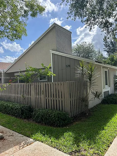 578 Woodgate Cir #E Photo 1 578 Woodgate Cir #E Photo 1