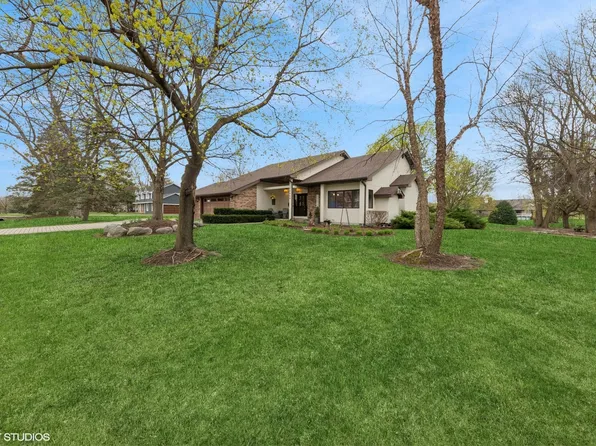 14429 Dan Patch Ln, Libertyville, IL 60048