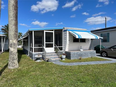 8671 SW 19th St, Davie, FL, 33324