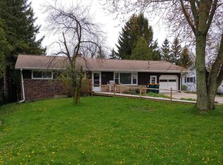 9394 Bolton Dr, Kewaskum, WI 53040