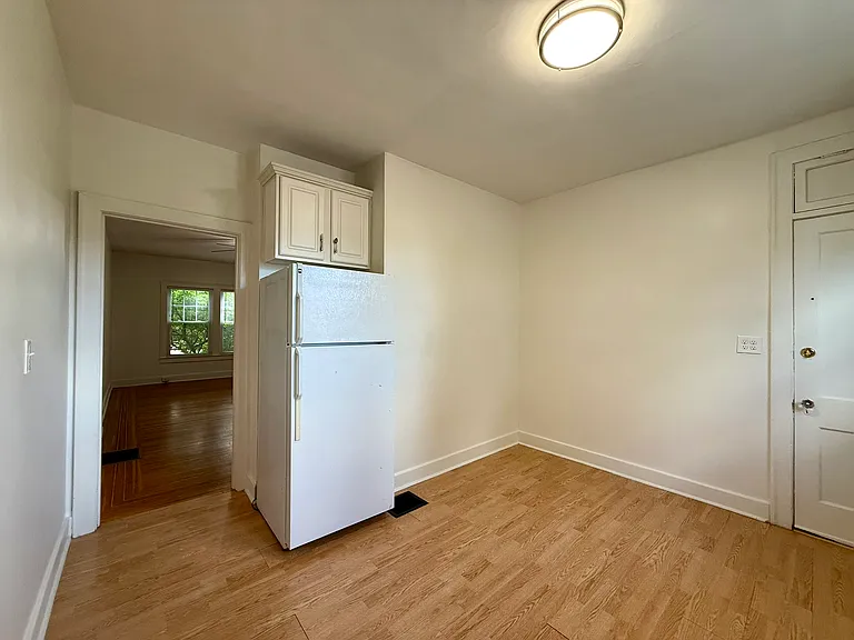1825 Roanoke Ave #4 — Photo 7
