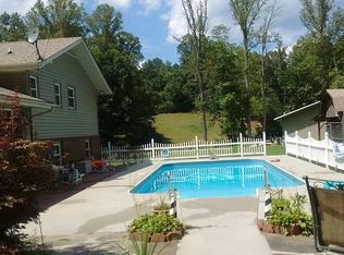 91 Clear Creek Rd, Marion, NC 28752