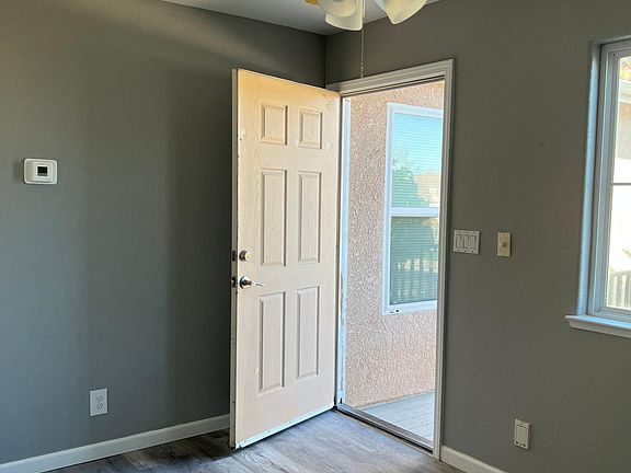 3rd image of 2029 Shasta Dr