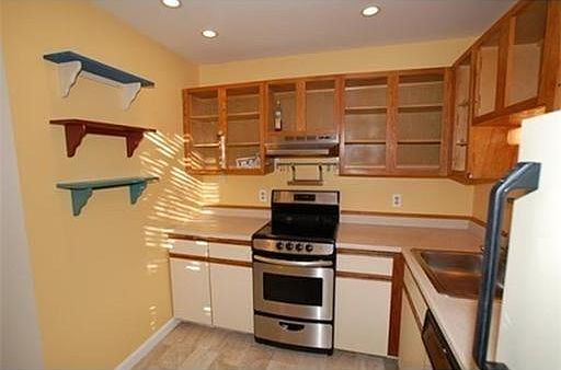 4th image of 24 Norman St APT 211