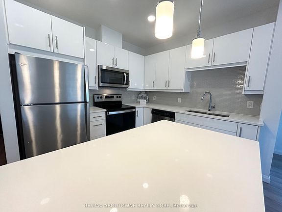 5th image of 144 Watson Rd N #502