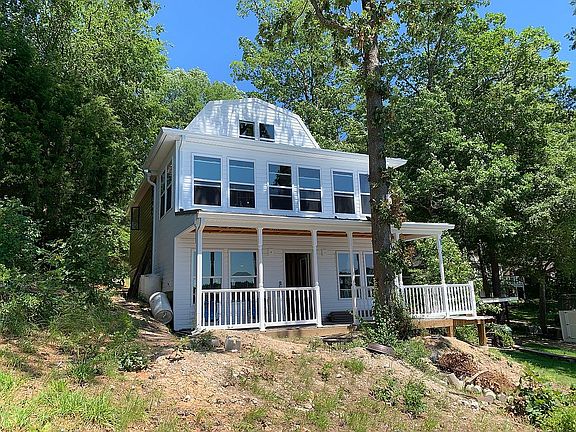 Rear of House Lakeside