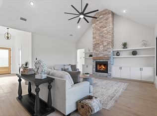 325 Soto Dr, Celeste, TX 75423