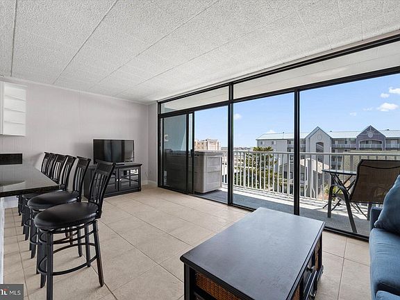 3rd image of 12 42nd St Unit 502