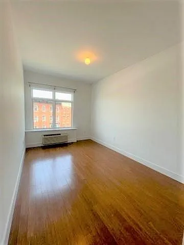 217 Newark Ave #303 — Photo 6