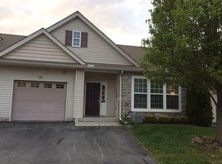 303 Crestview Ln, Stewartstown, PA 17363