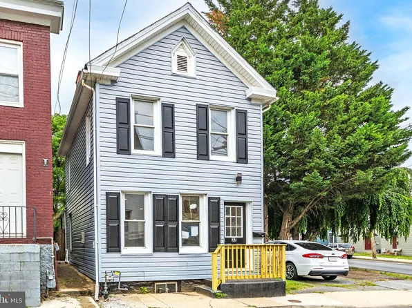 32 E Lee St, Hagerstown, MD 21740