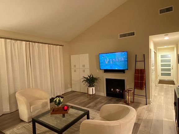 5th image of 2354 American River Dr #B