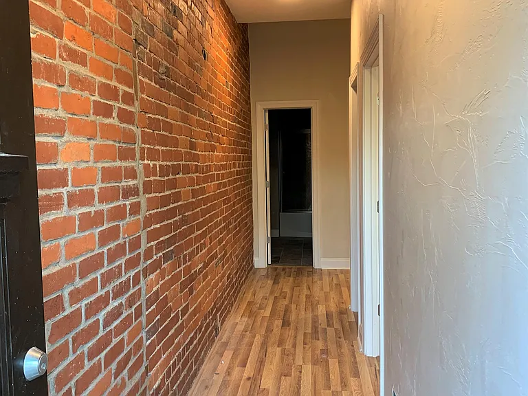 4028 Liberty Ave #2 — Photo 8
