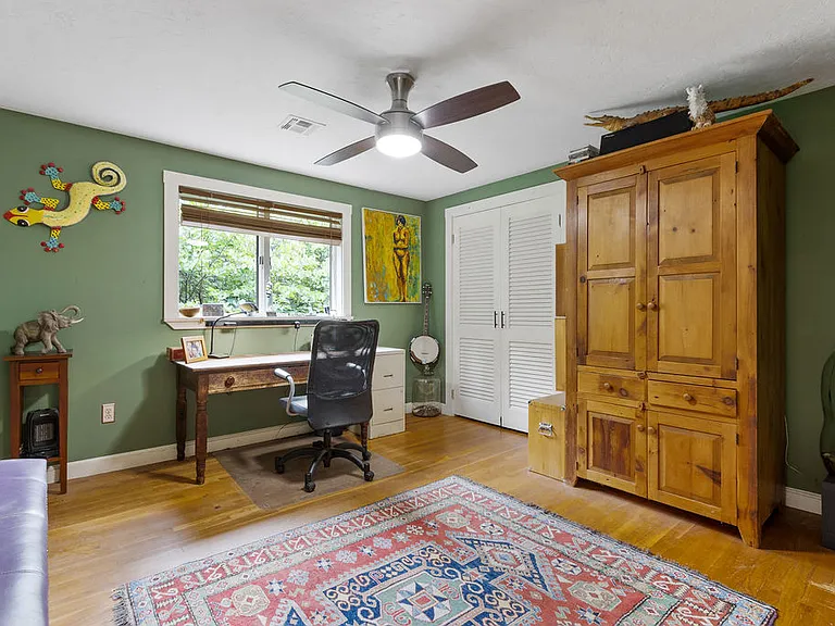 210 Washington St — Photo 25