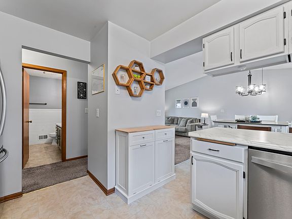5th image of 321 7th St NW