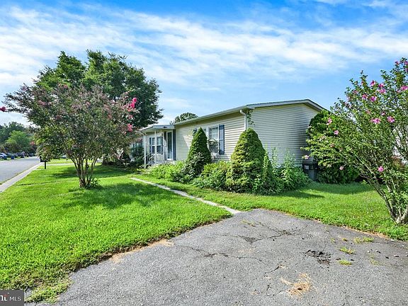 2nd image of 64 Park Ln