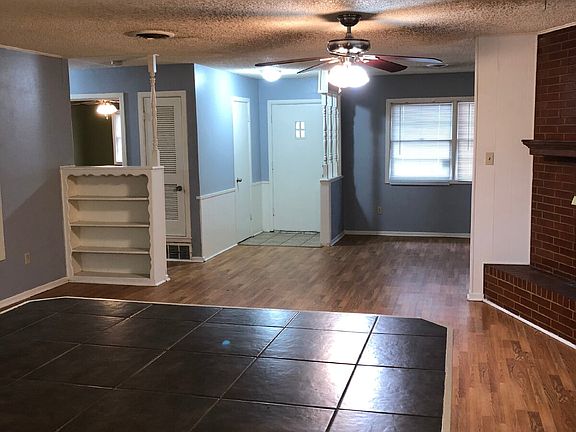 5th image of 3020 45th St