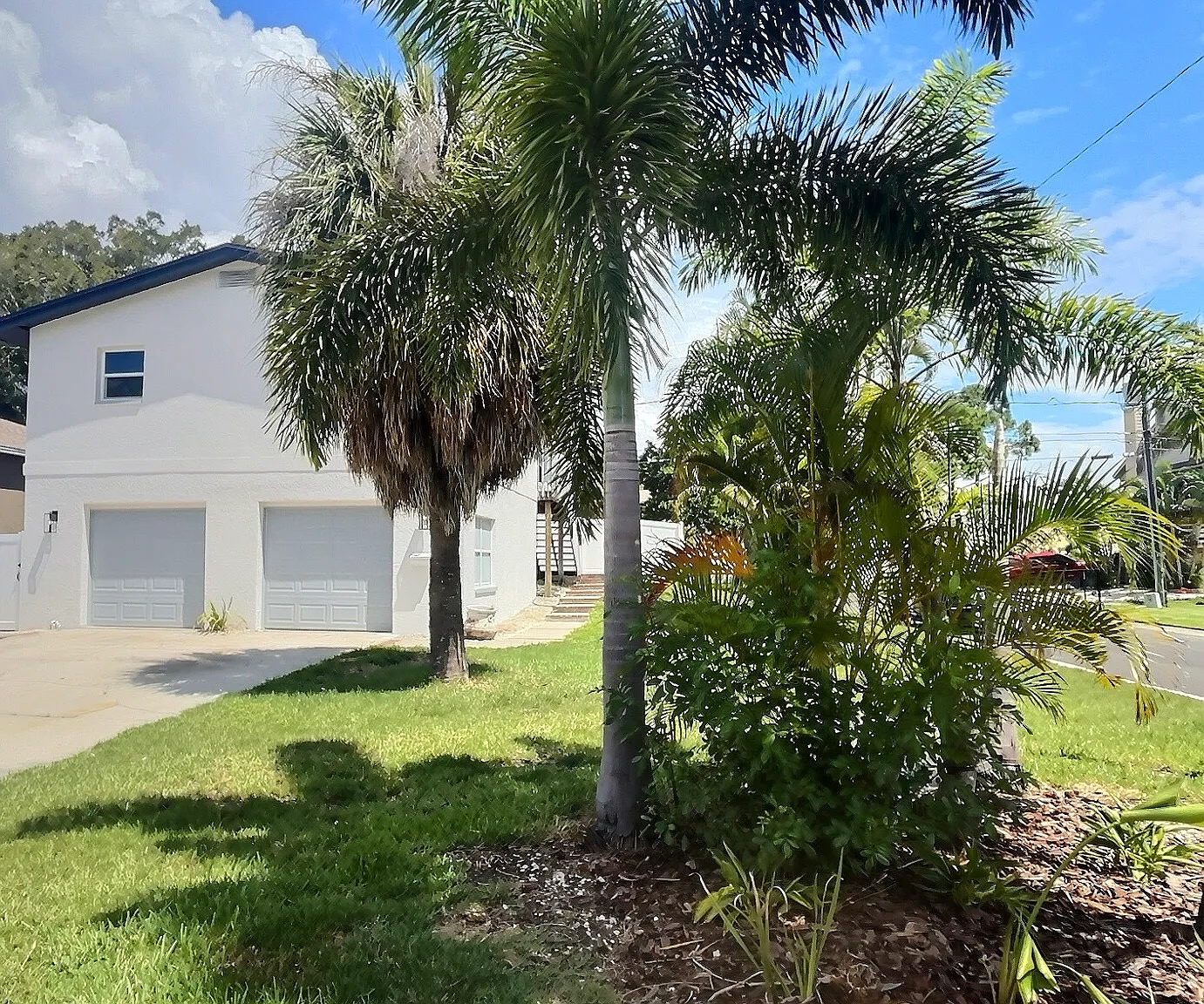 3 bed, 1400 sqft, $3,375 — Photo 1