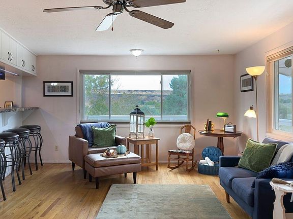 4th image of 6073 S Eastwood Pl
