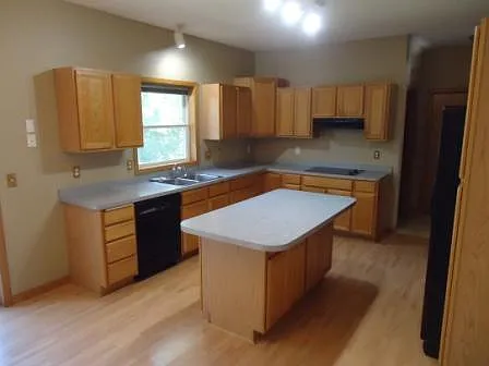 1463 Kingswood Pond Overlook — Photo 3