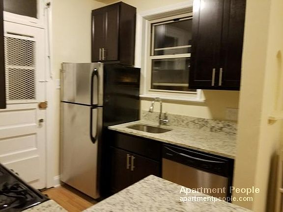2nd image of 3820 N Sheffield Ave #1FF