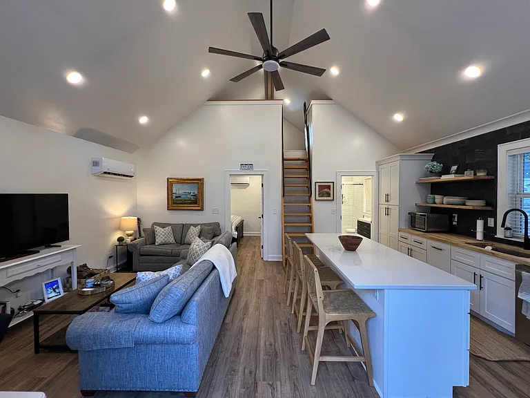 623 W Harrison Rd — Photo 6