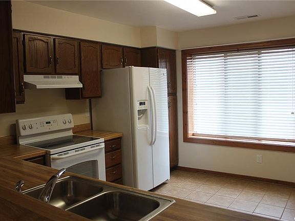 5th image of 226 Misty Point Ln