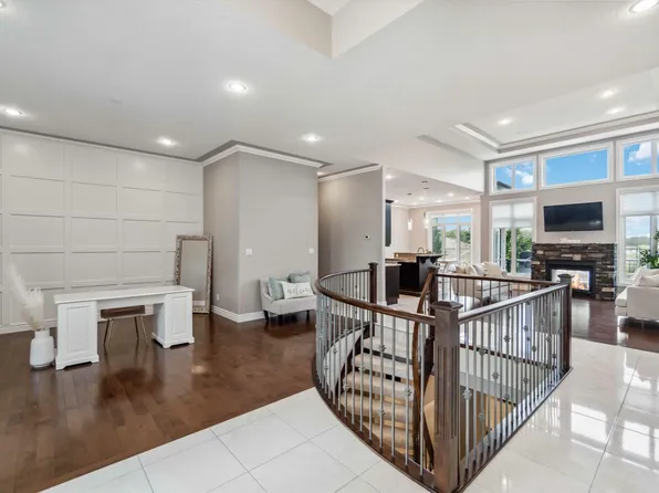 16604 9th St NE, Edmonton, AB T5Y 0P6