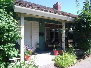 1040 NE 6th St, Bend, OR 97701
